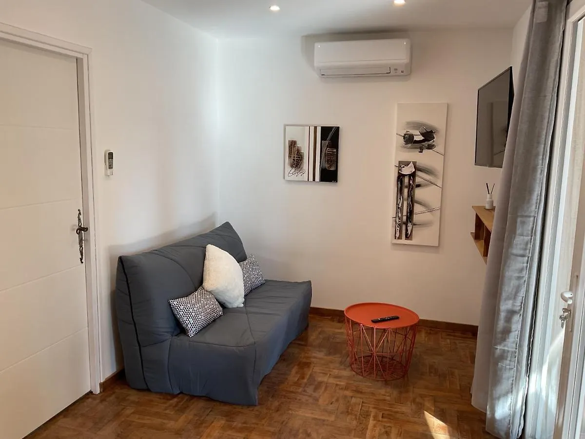Appartement Domaine Le Rocher D Argent Avec Piscine Exterieur ,Jacuzzi Interieur Et Salle De Jeux Berre-des-Alpes