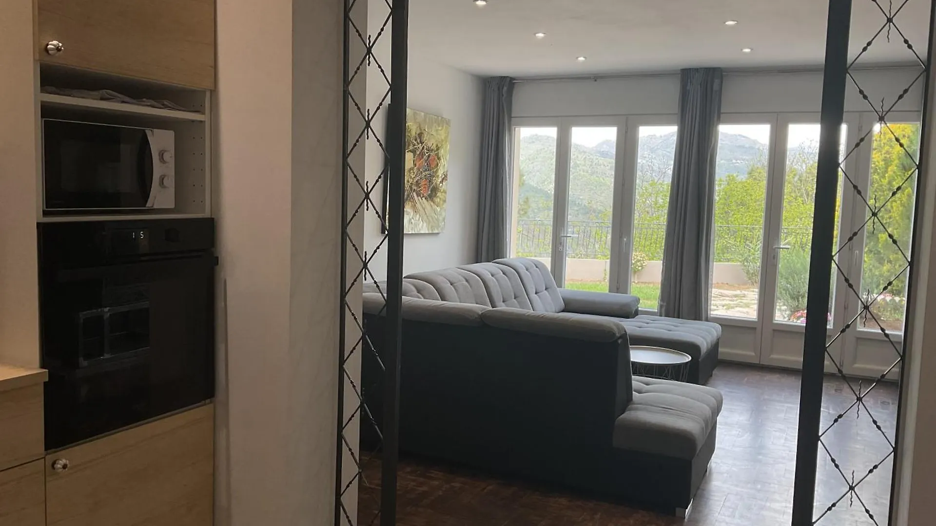 Domaine Le Rocher D Argent Avec Piscine Exterieur ,Jacuzzi Interieur Et Salle De Jeux Berre-des-Alpes
