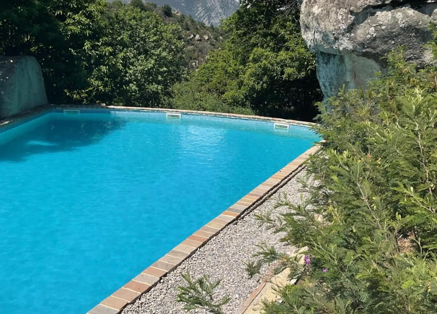 Domaine Le Rocher D Argent Avec Piscine Exterieur ,Jacuzzi Interieur Et Salle De Jeux Berre-des-Alpes 0*,
