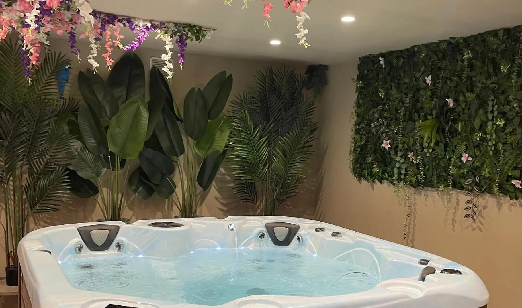 Domaine Le Rocher D Argent Avec Piscine Exterieur ,Jacuzzi Interieur Et Salle De Jeux Berre-des-Alpes