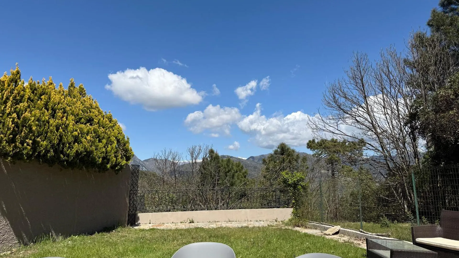 Appartement Domaine Le Rocher D Argent Avec Piscine Exterieur ,Jacuzzi Interieur Et Salle De Jeux Berre-des-Alpes